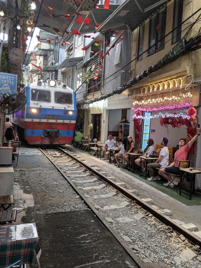 Hanoi – laut, chaotisch und definitiv nichts für Anfänger pxl 20260330 043654572