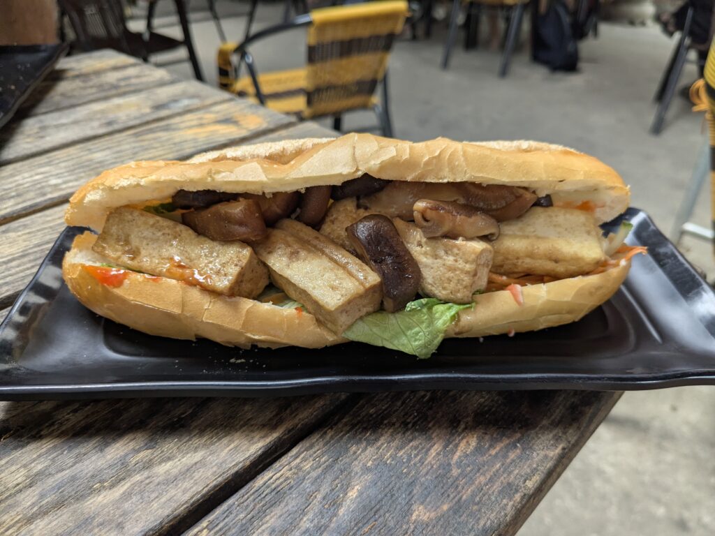Hanoi – laut, chaotisch und definitiv nichts für Anfänger pxl 20260401 054414612
